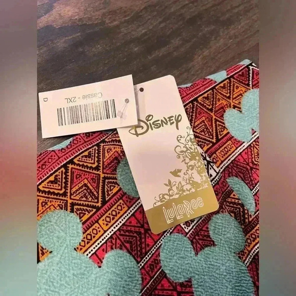 Disney LuLaRoe Mickey Mouse Aztec Pencil Skirt Vibrant Colorful‎ Pattern B56 - Picture 2 of 6